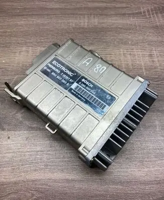 Volkswagen Golf II Engine control unit/module ECU 893907383A 0285007044