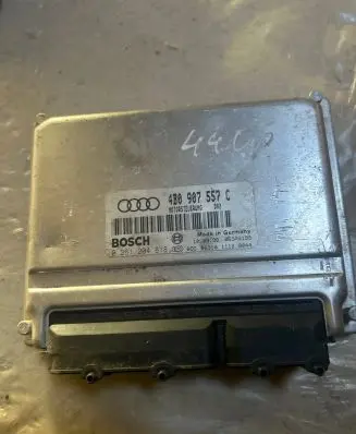 Audi A6 S6 C5 4B Engine control unit/module 4B0907557C 0261204818 26SA5199