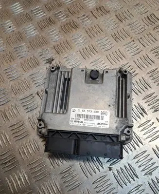 Opel Insignia A Engine control unit/module 55573539 55573560 0281015774