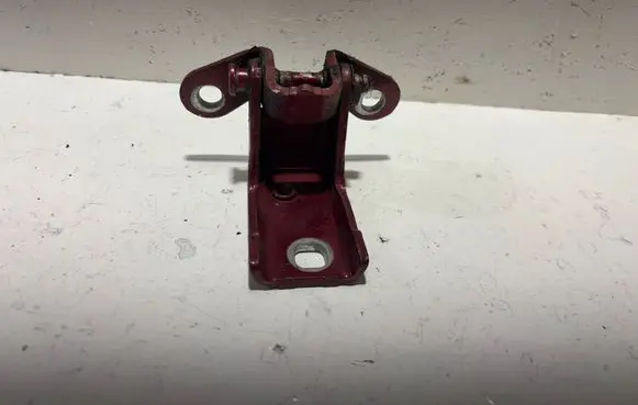 Ford Mondeo Mk III Rear door lower hinge 93BBF26808AK