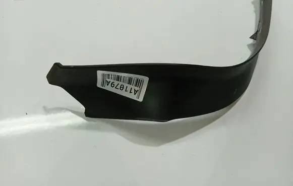 Toyota Avensis T250 Rear/tail light trim molding 89028983