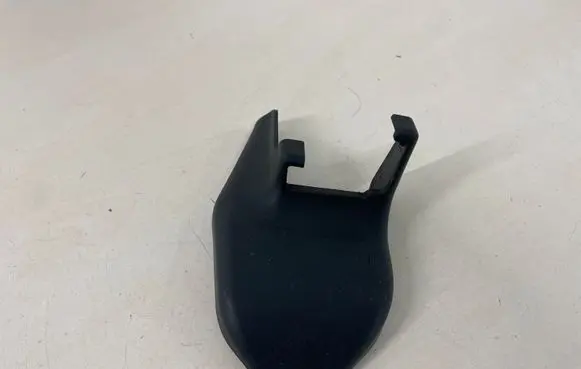 Toyota Avensis T270 Front passenger seat rail trim 7212405010