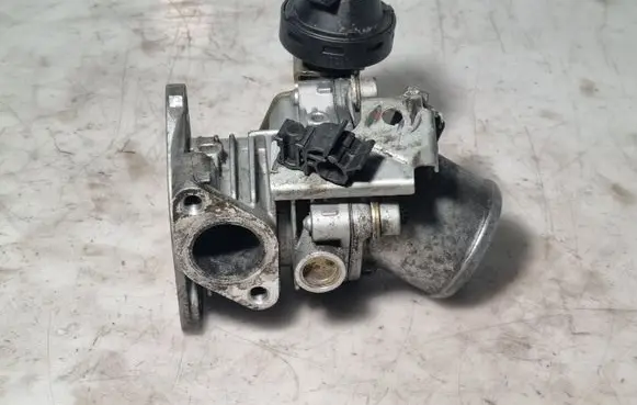 Alfa Romeo 156 Throttle valve B933