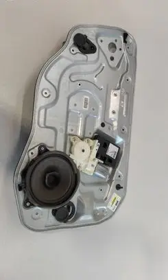 Volvo S40 Front door window regulator with motor 8679080 30737675