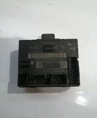 Volkswagen Golf VII Door control unit/module 5Q0959593B