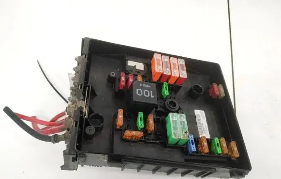 Skoda Octavia Mk2 (1Z) Fuse box set 1K0937125A