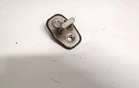 Peugeot 207 Rear door lock loop/hook striker 9655466380