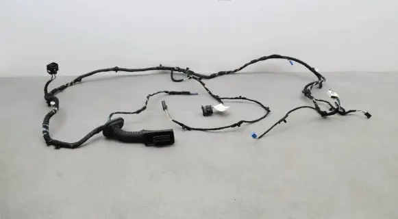 Mini Cooper Countryman R60 Front door wiring loom 6831156