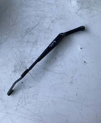 SsangYong Rexton I Front wiper blade arm Y200LHD