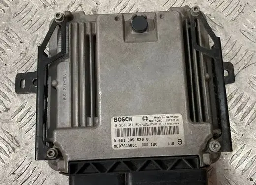 Alfa Romeo Spider 2000 Engine control unit/module 0261S01057 939A5000 MRSU6725161