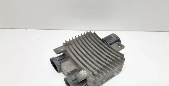 Coolant fan relay