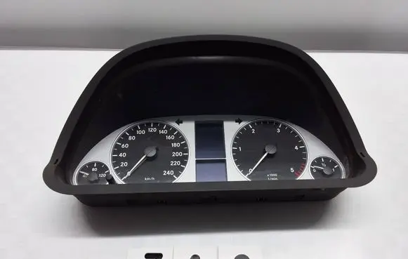 Mercedes-Benz B W245 Clock 0263643344 A1694421521 A1695404448
