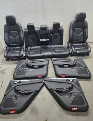 Porsche Macan (95B) Interior set 