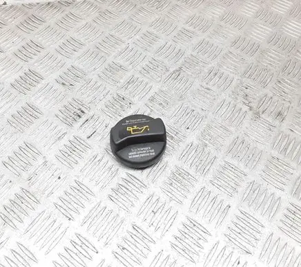 Volkswagen PASSAT B6 Oil filler cap 026103485K