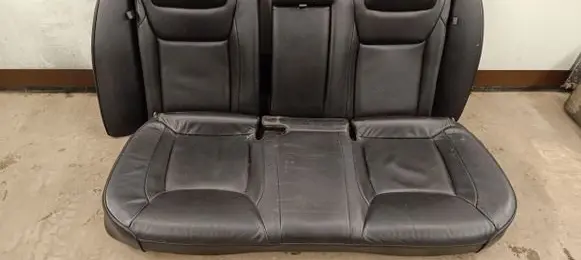 Lancia Thema Rear seat 