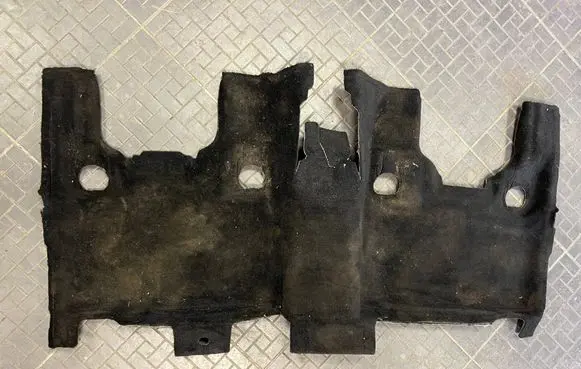 Rear floor carpet liner