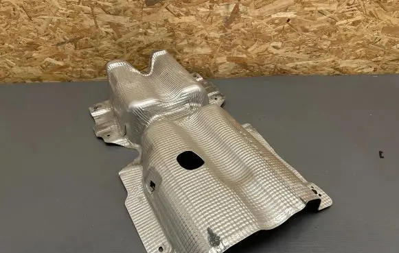 Volkswagen Arteon Shooting Brake Exhaust heat shield 5Q0825613