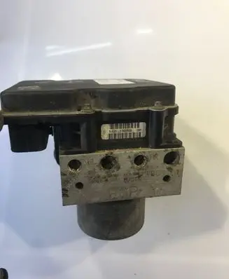 Audi A4 S4 B8 8K ABS Pump 8K0907379AB
