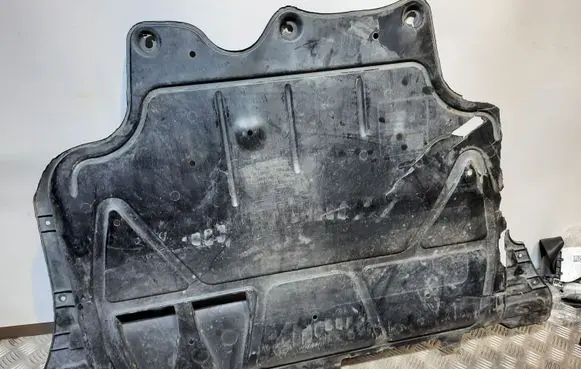 Volkswagen PASSAT CC Engine splash shield/under tray 5Q0825236