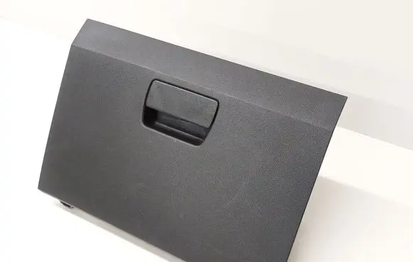 Dacia Sandero III Glove box