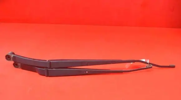 Nissan Qashqai Front wiper blade arm
