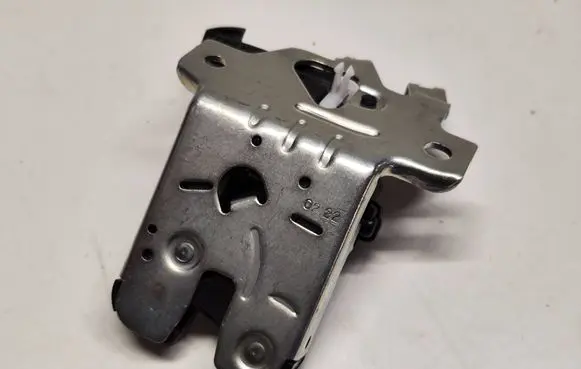 Audi A5 Tailgate/trunk/boot lock/catch/latch 8W0827503 085332B
