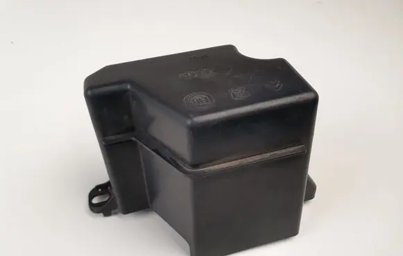 Peugeot Expert Other engine bay part 9811986380