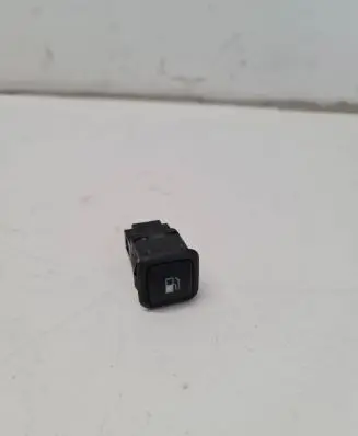 Volkswagen Golf IV Fuel tank opening switch 3B0959833A