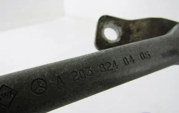 Mercedes-Benz CLC CL203 Front wiper linkage A2038240405