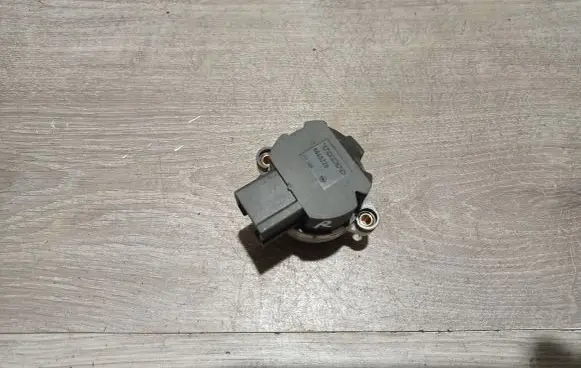 Volvo XC90 Ignition lock contact 8645228
