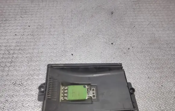 Volkswagen New Beetle Heater blower motor/fan resistor 1J0819022A