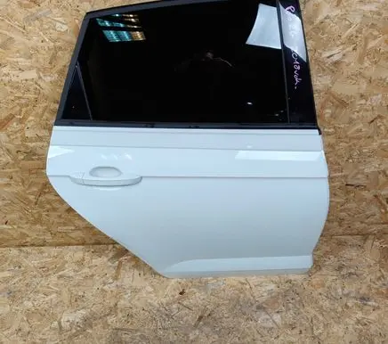 Volkswagen Polo VI Rear door 