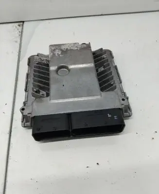 Volkswagen PASSAT B6 Engine control unit/module 03G906018