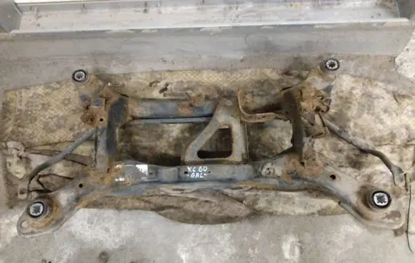 Volvo XC60 Rear subframe 