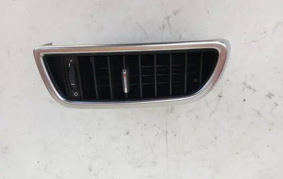 Porsche Cayenne (92A) Dash center air vent grill 7P5819728F 121120160 3009122800