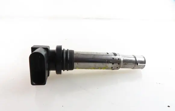 Volkswagen Polo IV 9N3 High voltage ignition coil NGKU5002