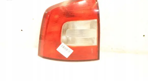 Skoda Octavia Mk2 (1Z) Rear/tail lights 1Z9945095A
