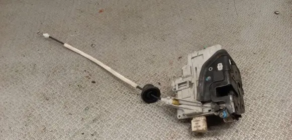 Audi A6 S6 C6 4F Front door lock 