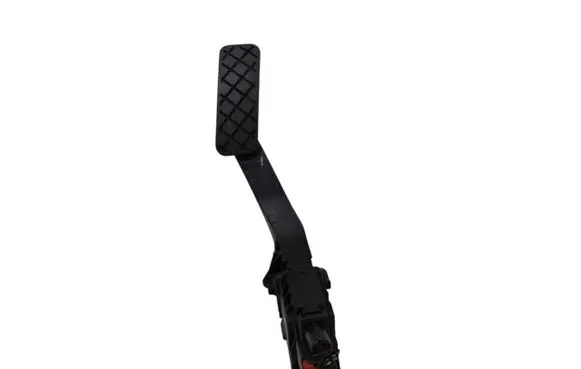 Accelerator throttle pedal