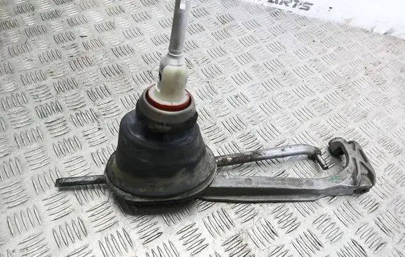 BMW 5 F10 F11 Gear shifter/selector 7592422