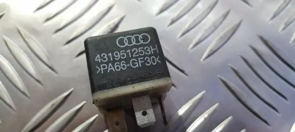 Audi A6 S6 C5 4B Other relay 431951253H