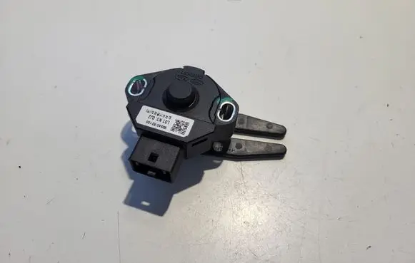 Clutch pedal sensor