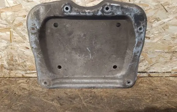 BMW X1 E84 Engine splash shield/under tray 6768982 4009