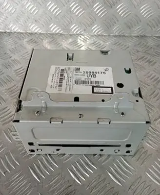 Opel Insignia A Radio/CD/DVD/GPS head unit 20984175 MG475499 05042010