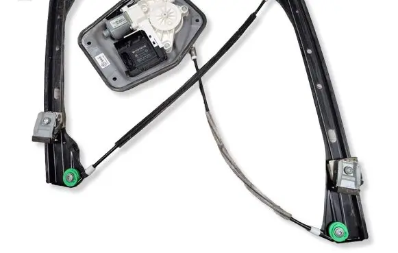 Volkswagen Golf Plus Front door window regulator with motor 