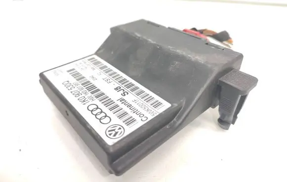 Volkswagen Touran I Gateway control module 1K0907530Q 1K0907951 5WK50011F