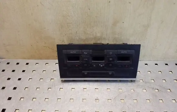 Audi A4 S4 B6 8E 8H Climate control unit 8E0820043AA