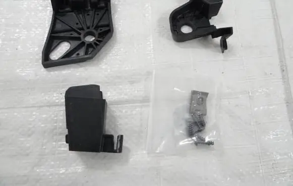 Citroen Berlingo Headlight/headlamp mounting bracket 9860587380