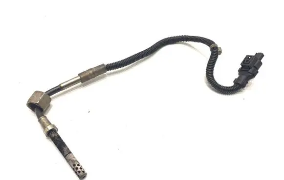 Mercedes-Benz CLS C218 X218 Exhaust gas temperature sensor A0009056604
