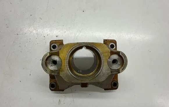 BMW 2 F44 other engine part 8650921